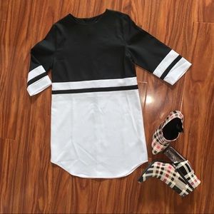 Boohoo Sporty B&W Crepe Mini Dress Size S